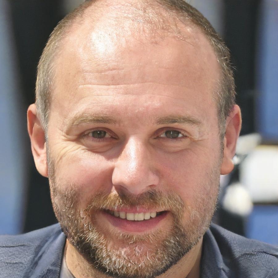 Lennart Kessler, Finanzberater und Kursleiter bei voranthiselo